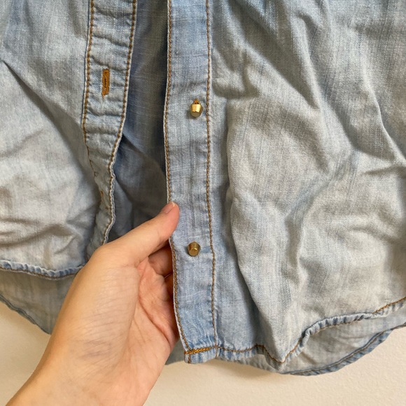 F21 Life in Progress Chambray Shirt - Picture 3 of 3